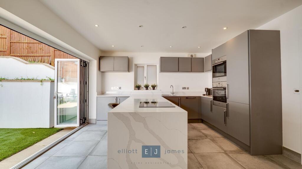 Summerfield Road, Loughton - View 3