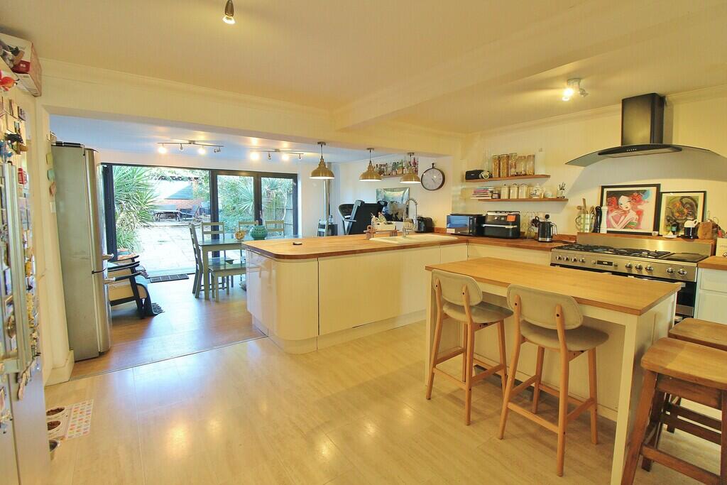 House in Portsmouth - View 2