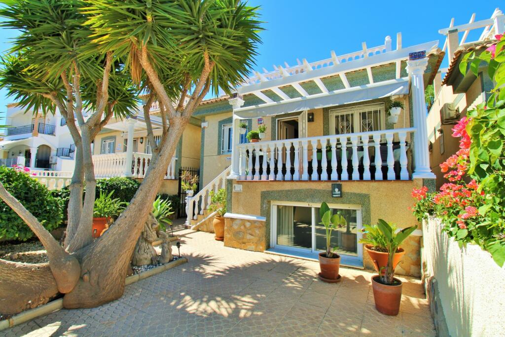 Main image of property: Valencia, Alicante, Villamartin