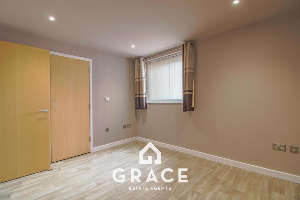 Apartment in Ipswich - More
