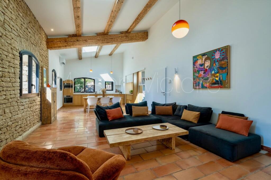 Main image of property: Provence-Alps-Cote d`Azur, Vaucluse, Gordes