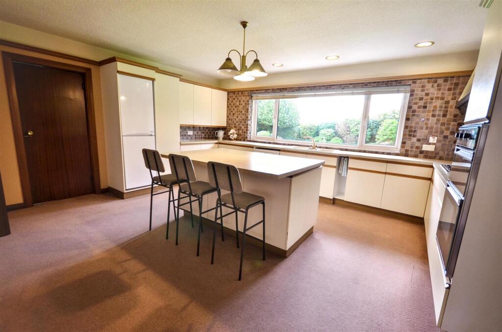House in Stafford, Barlaston - More
