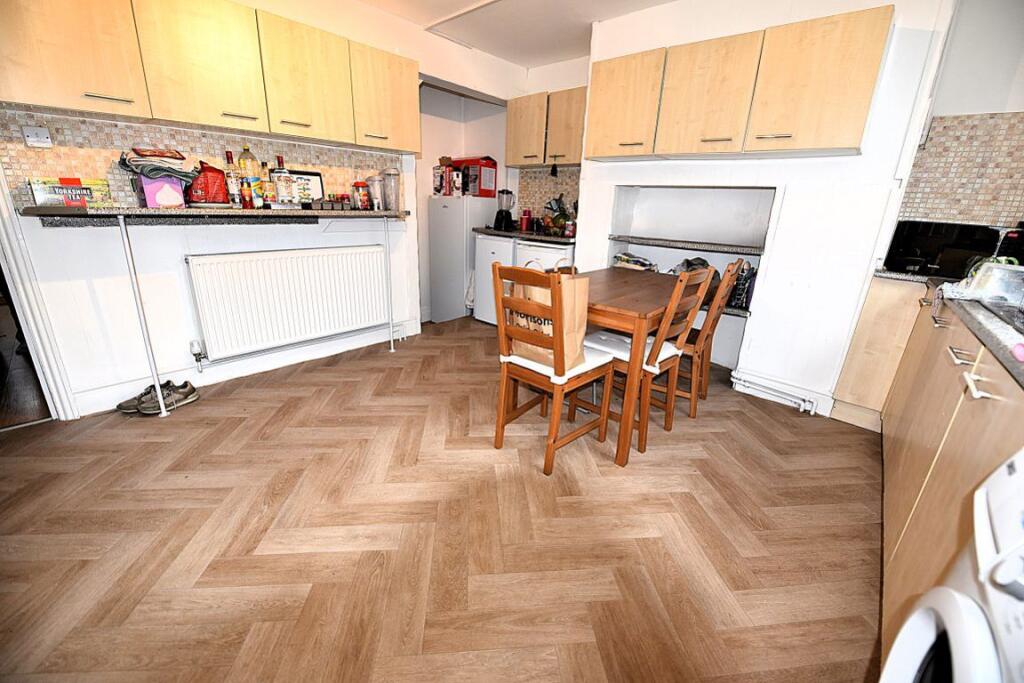 Main image of property: 4 Ashville View