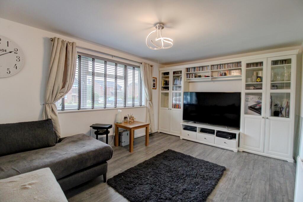 House in Redhill - View 4