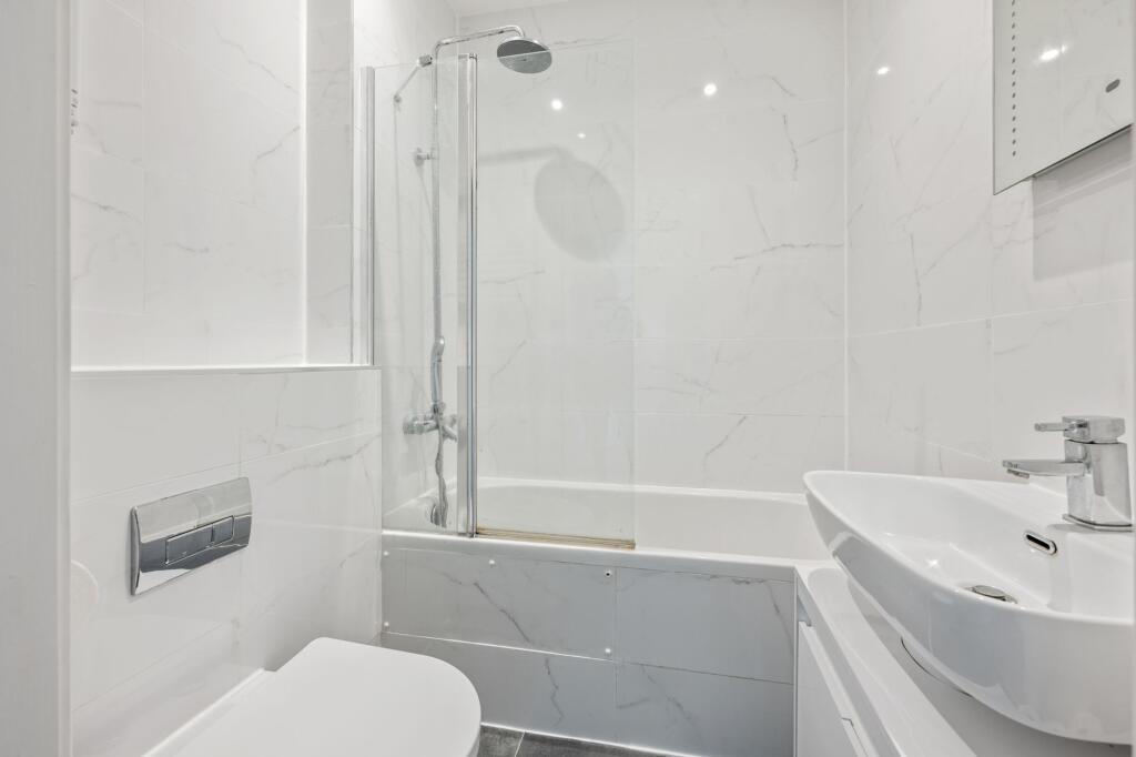 Apartment in Poole - View 4