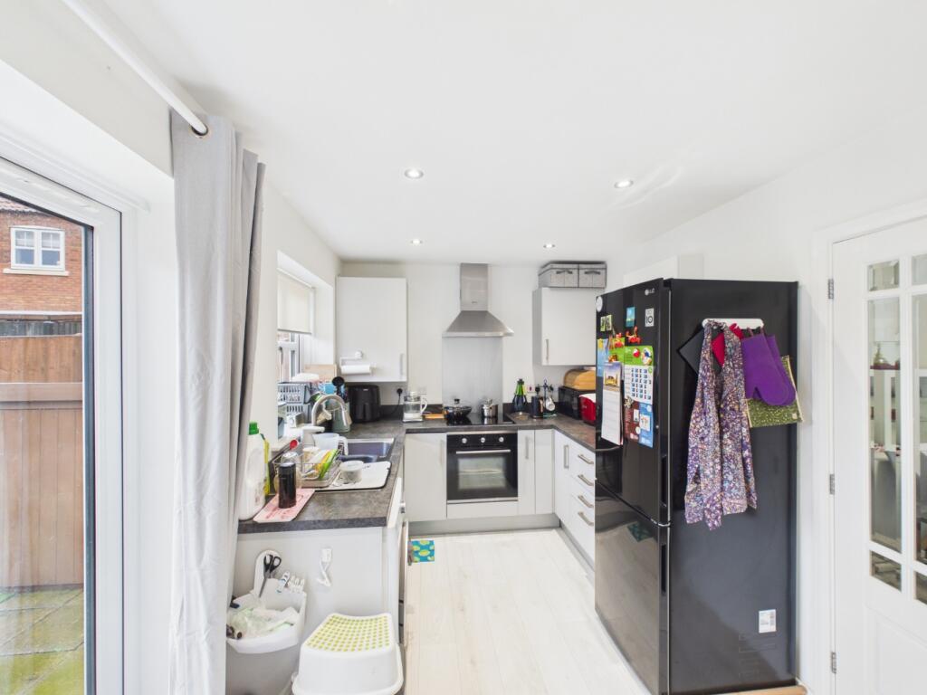 House in Hull, Kingswood - View 2