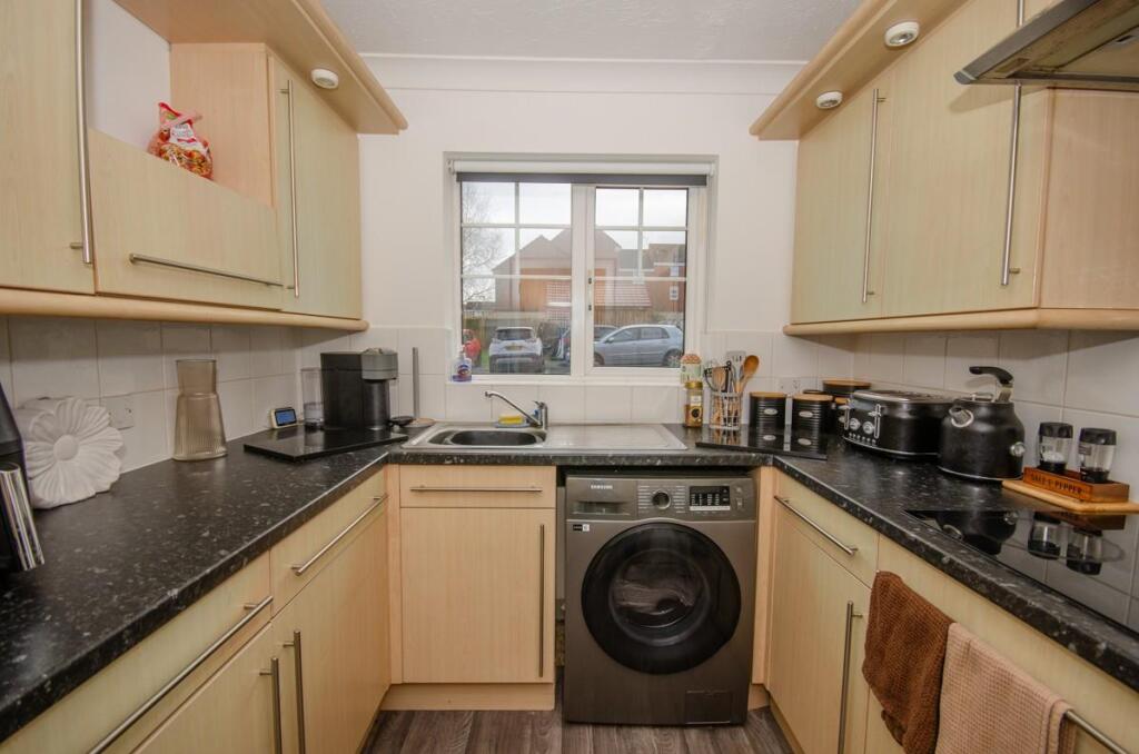 Apartment in Bristol, Emersons Green - More