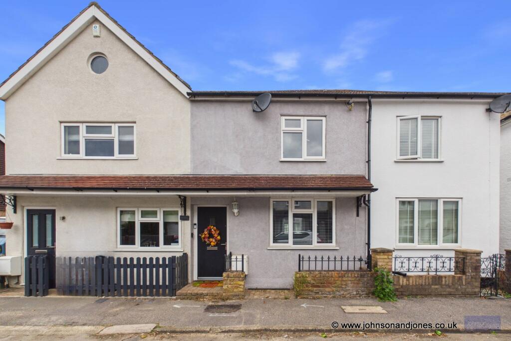 2-bed house on Laburnum Road, Chertsey, Surrey, £425,000