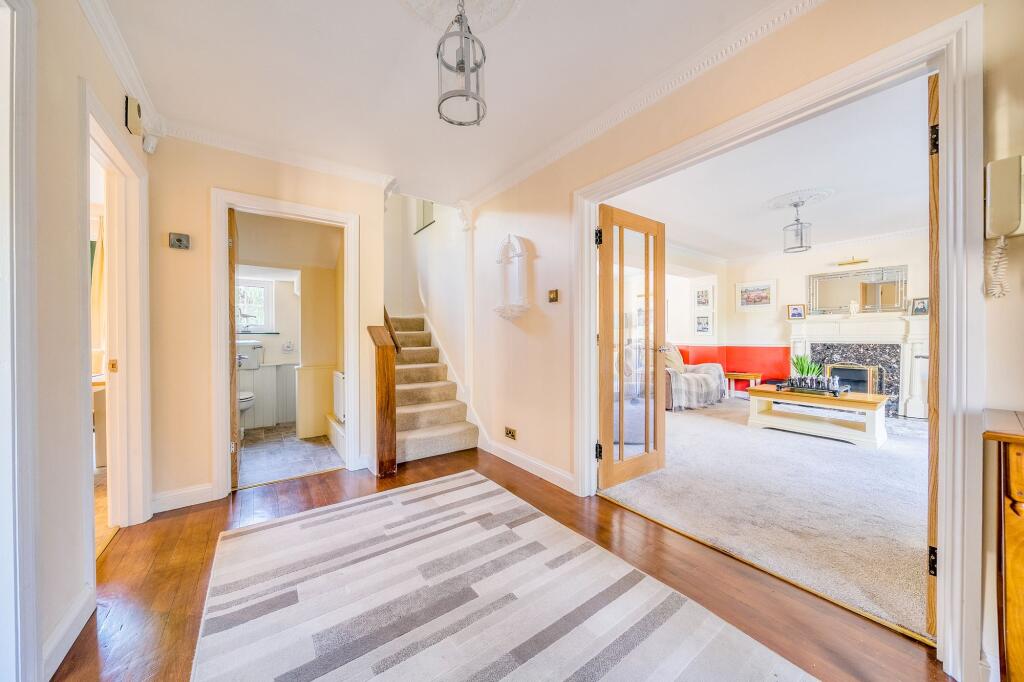 Swiss Vale House, magnificent 5 bed home with detached 1 bed annexe, BS49 photo 4
