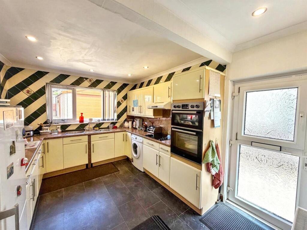 House in Bradford, Silsden - More