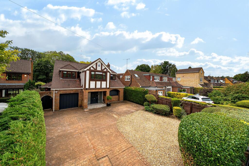 Mayflower Road, Park Street, St. Albans