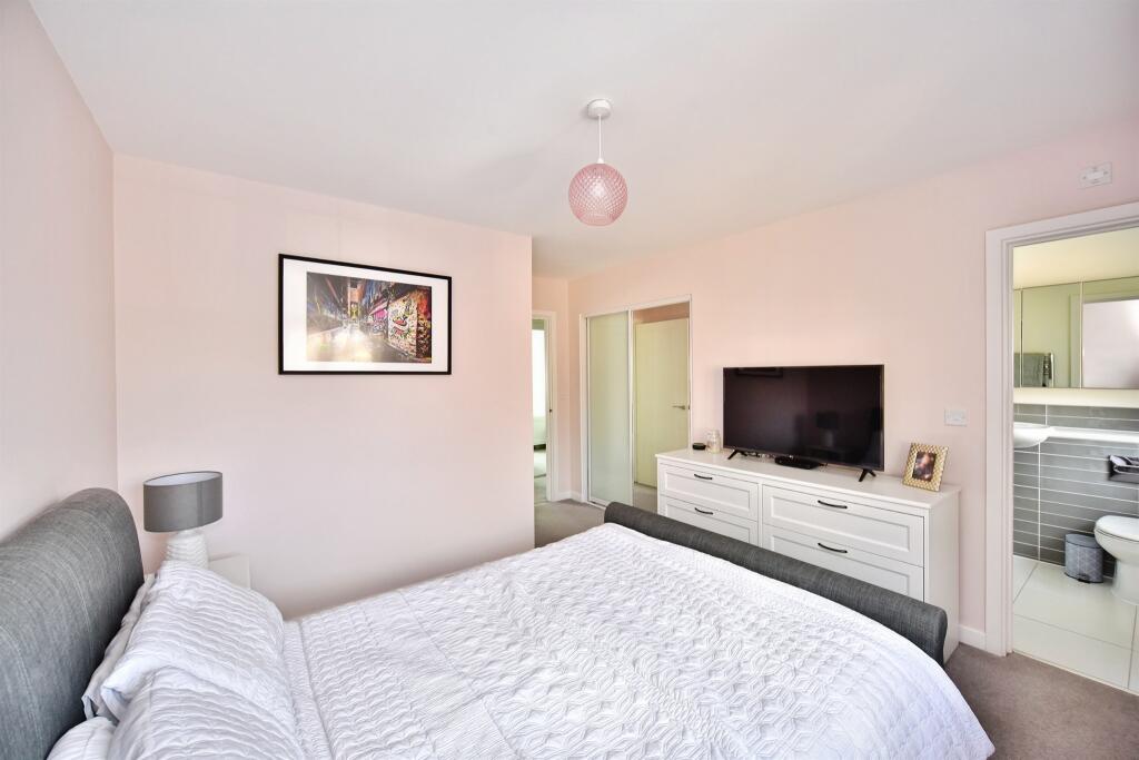 House in Maidstone, Coxheath - More