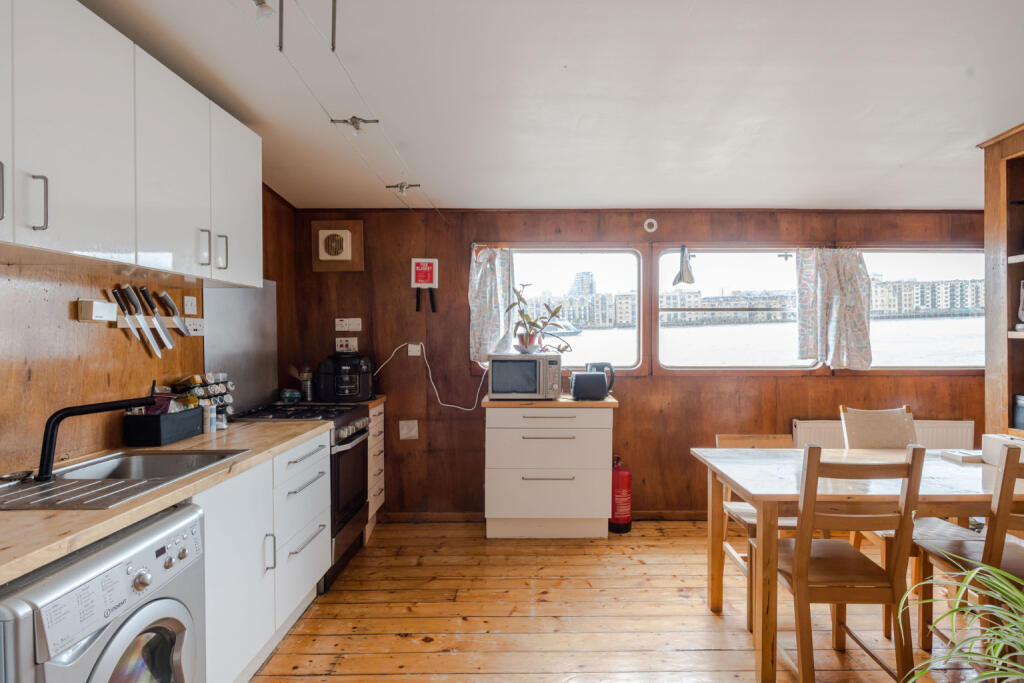 Ancient Moorings, 144-149 Rotherhithe St, Rotherhithe, London, SE16 photo 4