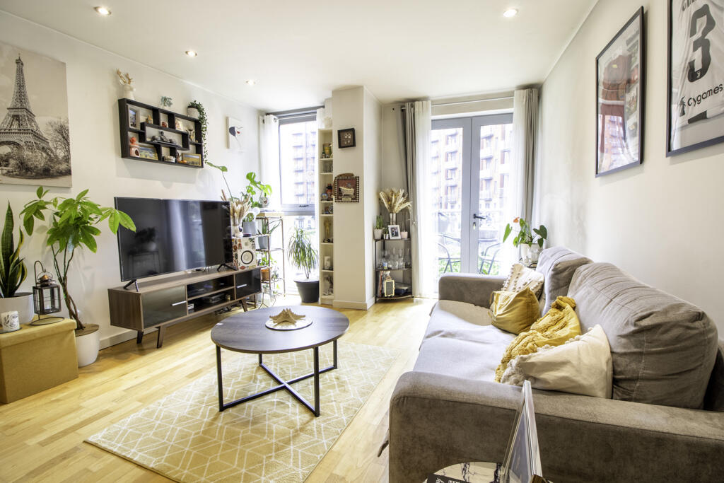 Main image of property: Elba, City Island