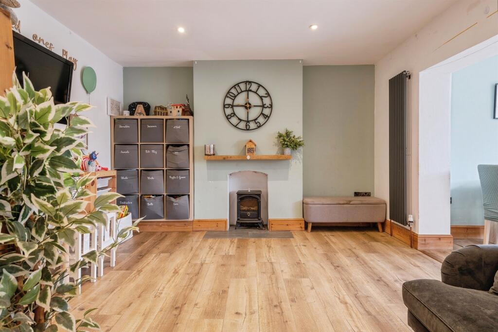 House in Taunton - View 5