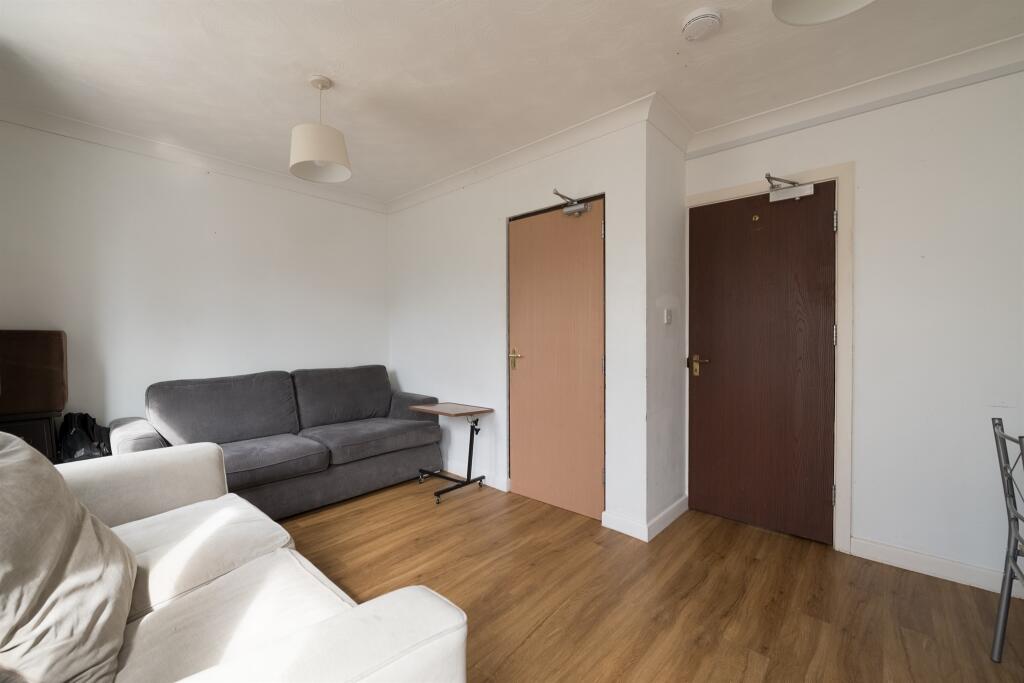 Additional image 18 of Mcwilliam Close, Poole