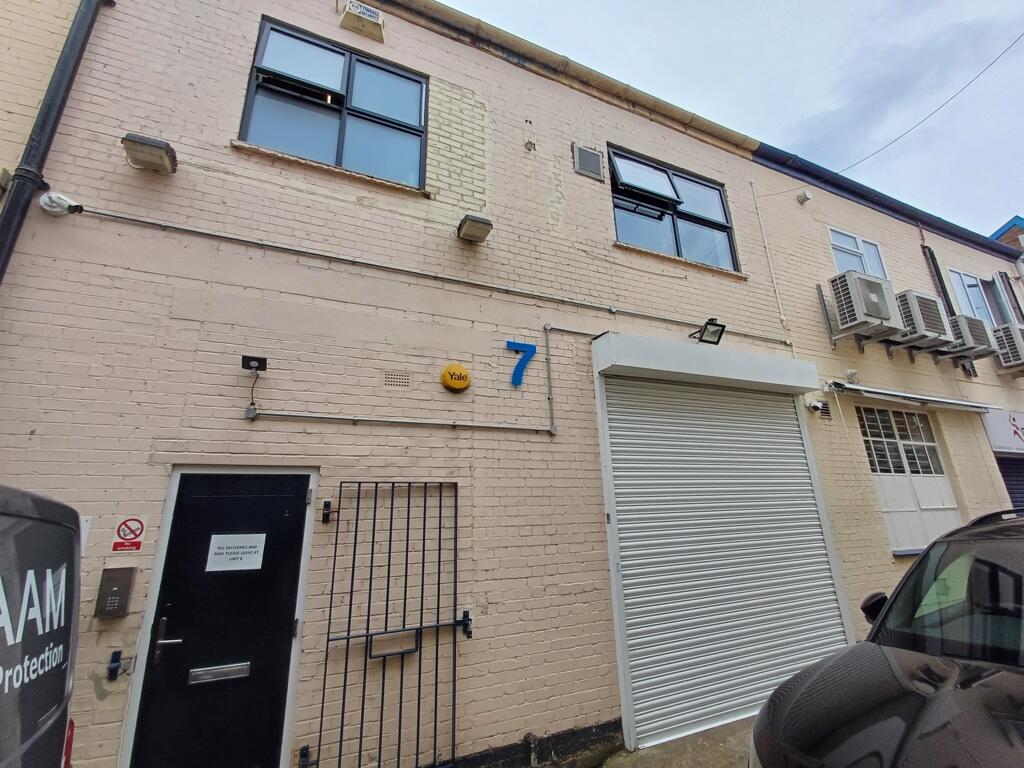 Main image of property: Peerglow Estate, 7 Queensway, Enfield, Greater London, EN3