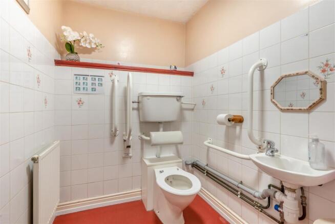 8672402-interior13.jpg