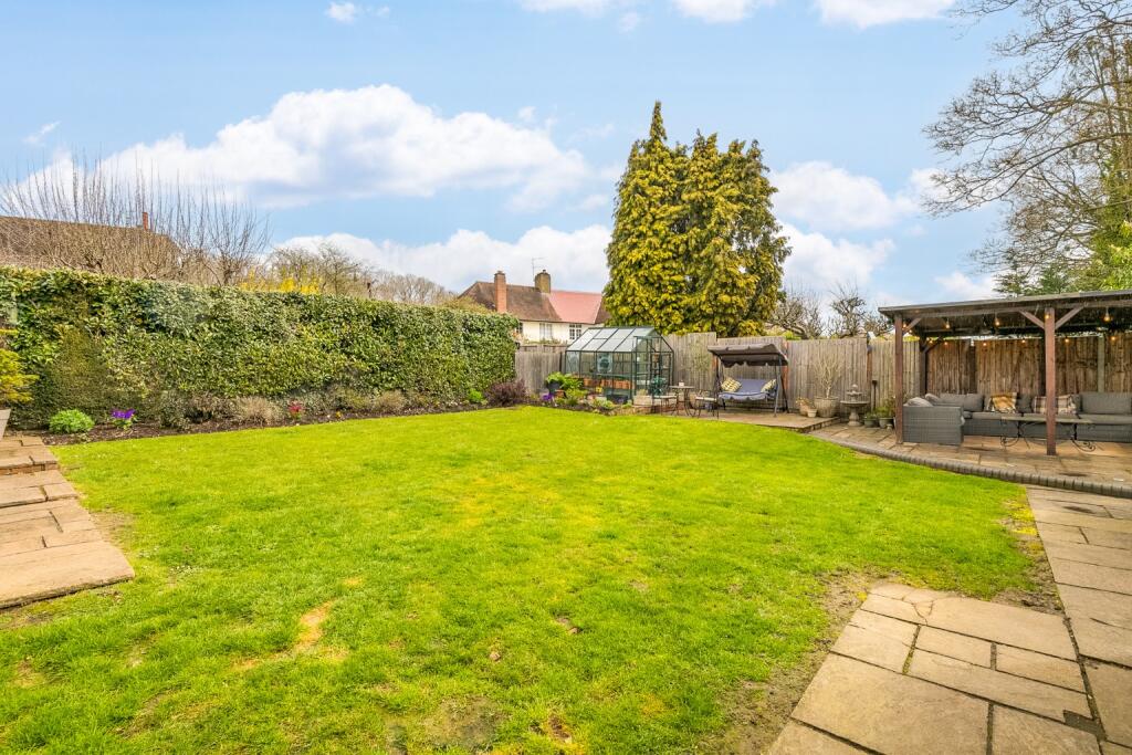 Additional image 21 of High Oaks Road, Welwyn Garden City, Hertfordshire, AL8