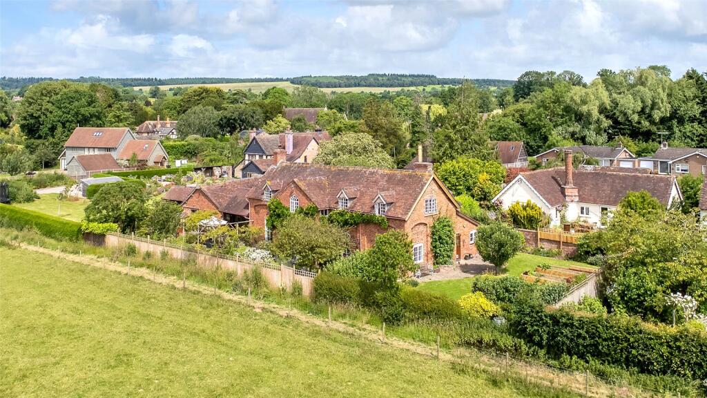 Yarpole, Leominster, Herefordshire, HR6 photo 2