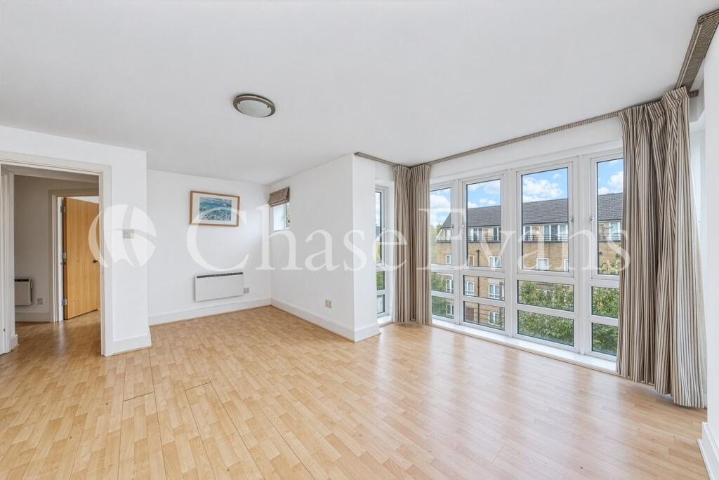 Main image of property: St Davids Square, Isle Of Dogs, London, E14