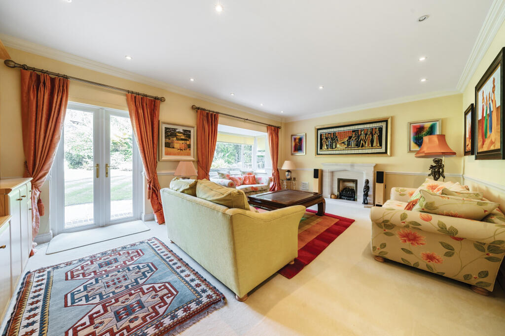 Glenfields, Stoke Poges, SL2 photo 4