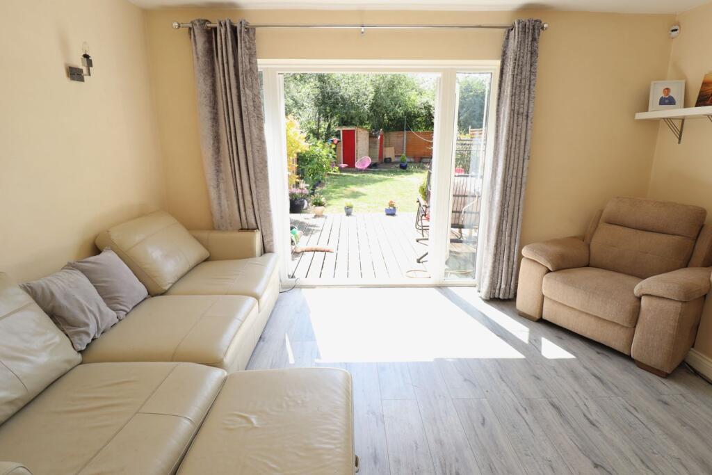 House in Southend-on-Sea - View 4
