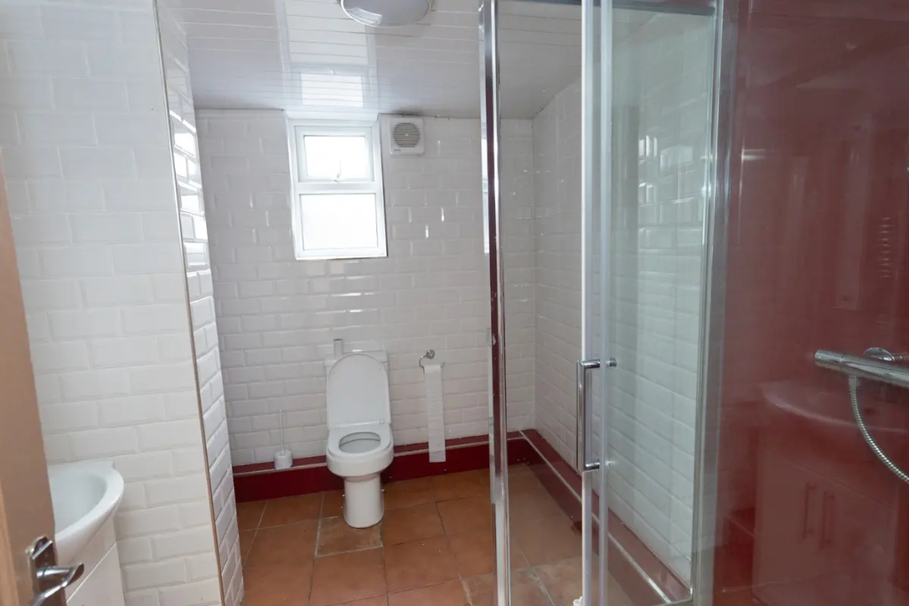7 bedroom terraced house for rent