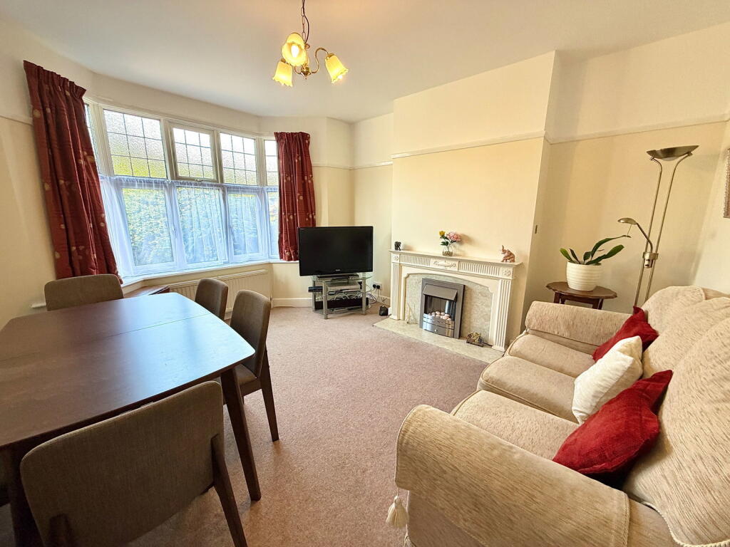 House in Northampton, West Northamptonshire - View 2