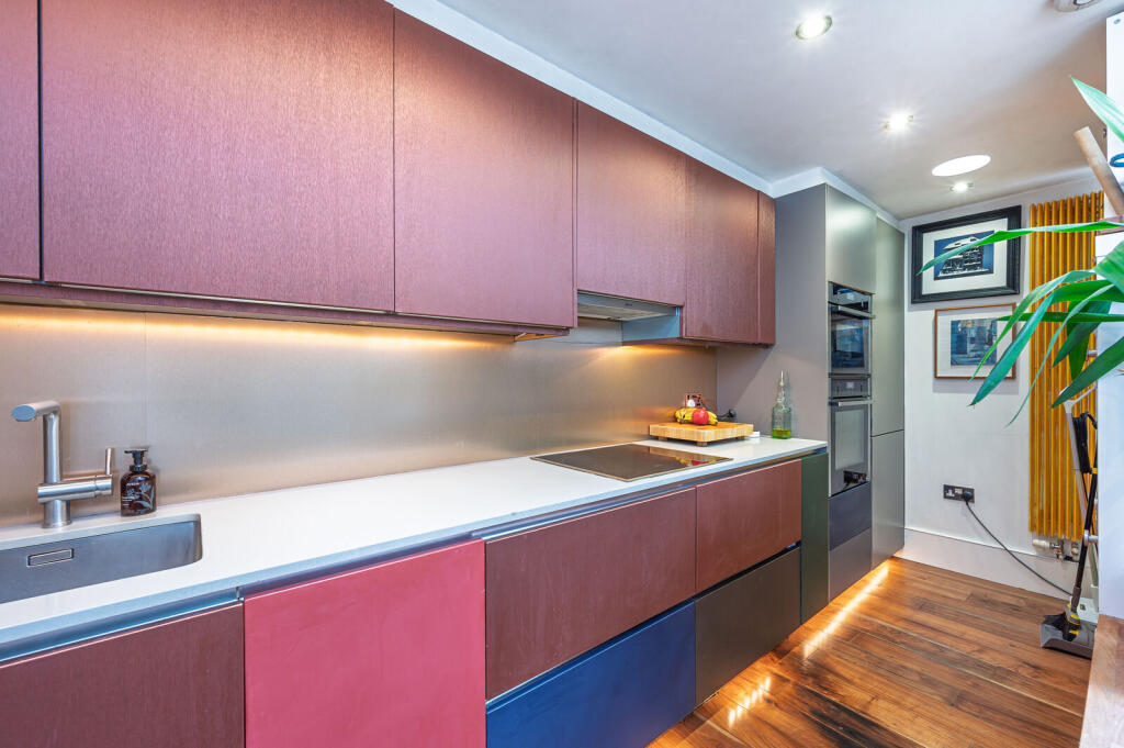 House in London - View 5