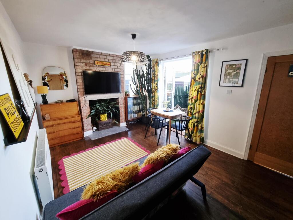 House in Hull, Kingston upon Hull - View 3