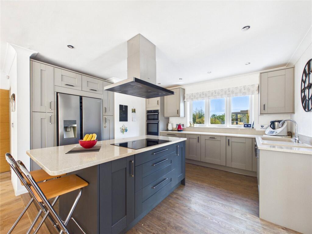 House in Ipswich, Bentley - More
