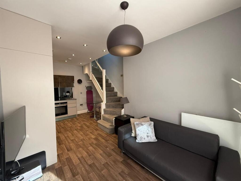 Main image of property: St Thomas Street, Oxford