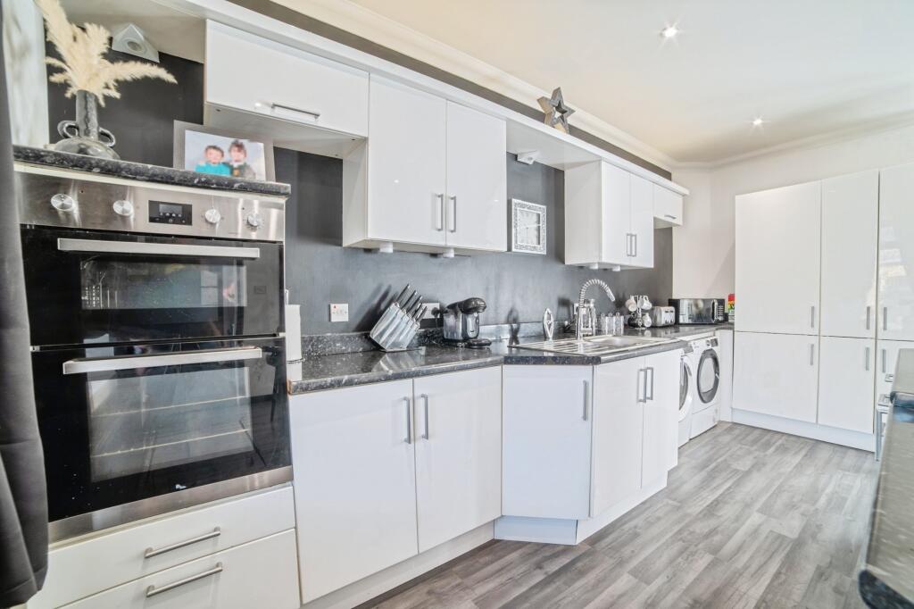 House in Aberdeen, Moray - More
