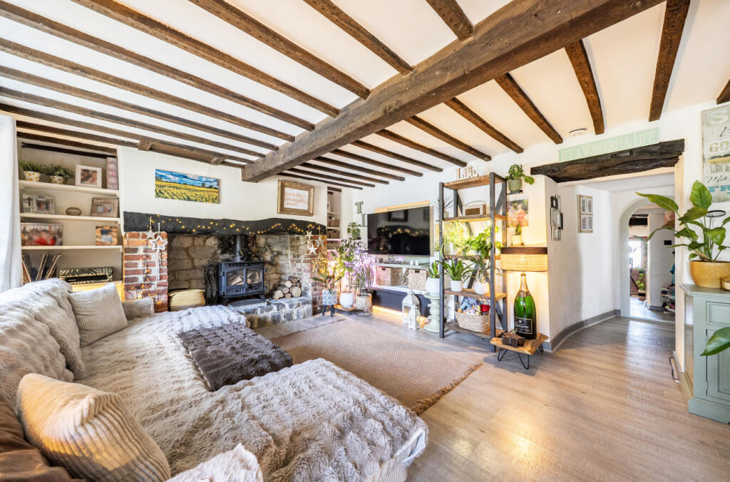 House in Wroughton, Swindon - View 2