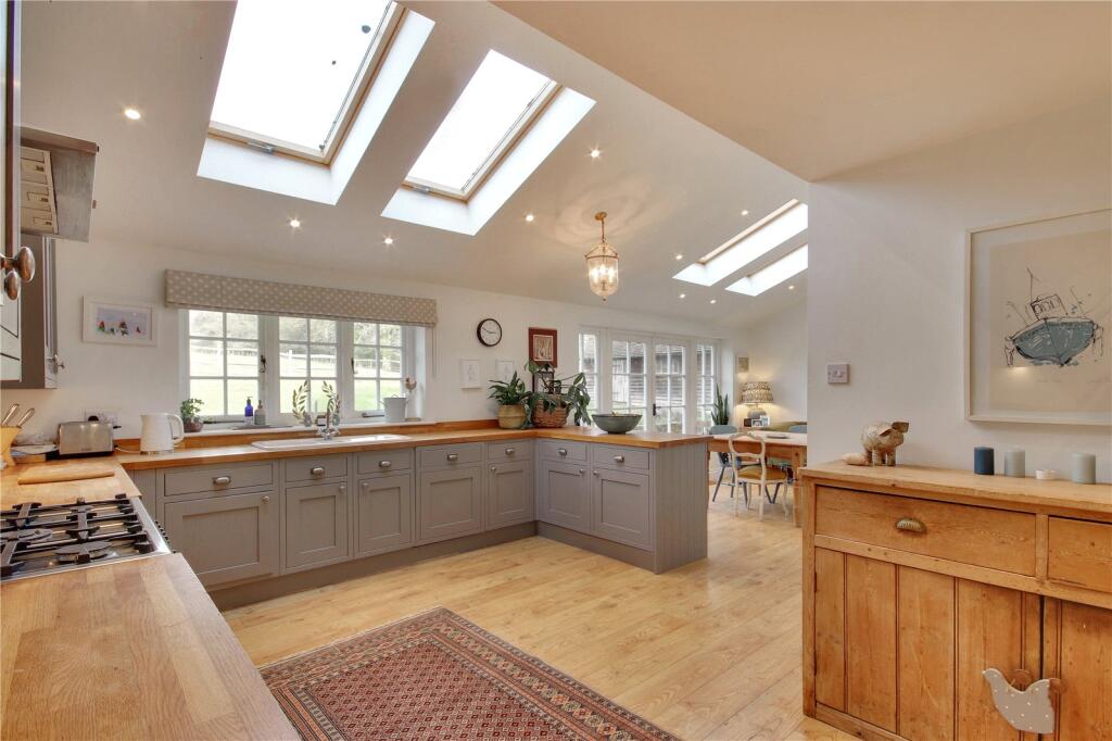 House in Tonbridge - View 2