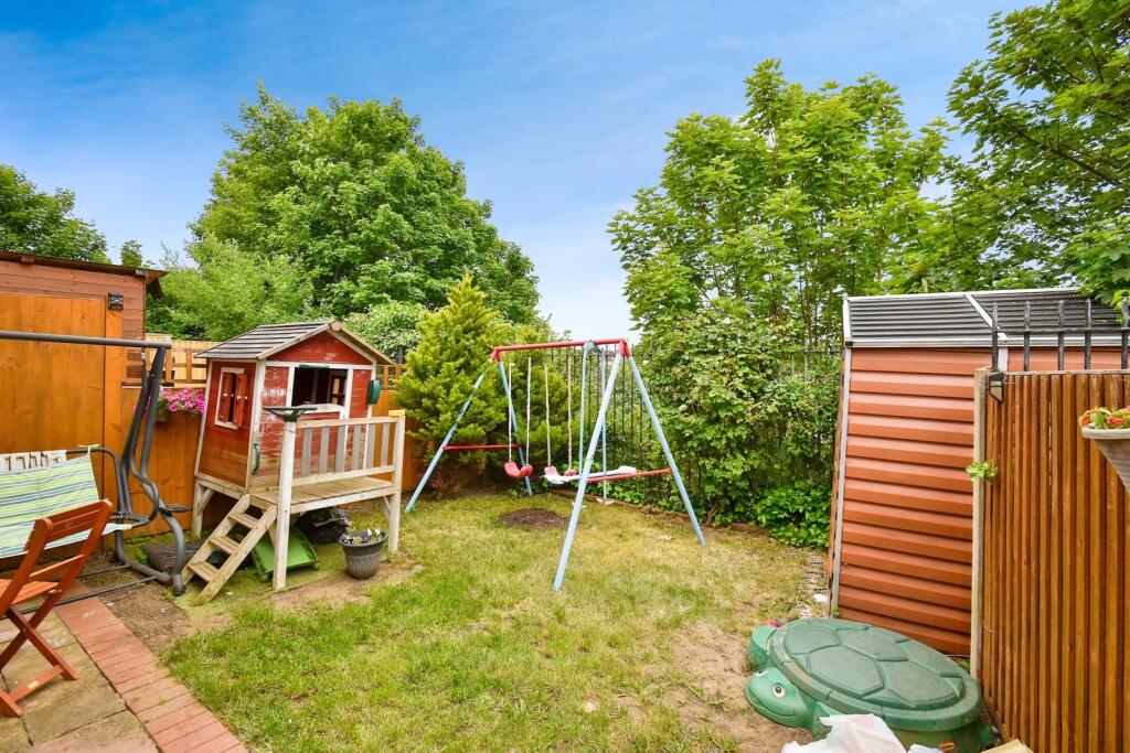 House in Chatham, Medway - View 5