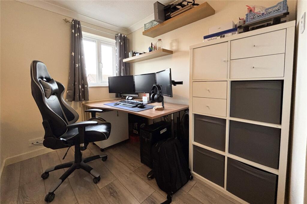 Bremeridge Road, Westbury - More