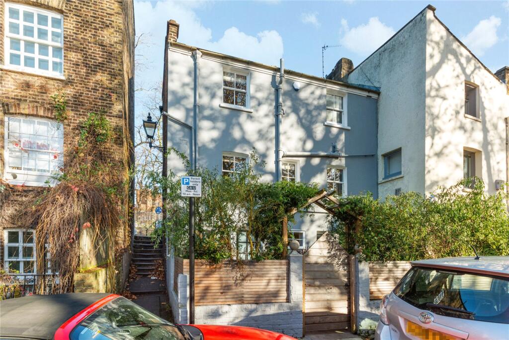 Main image of property: Highgate High Street, N6