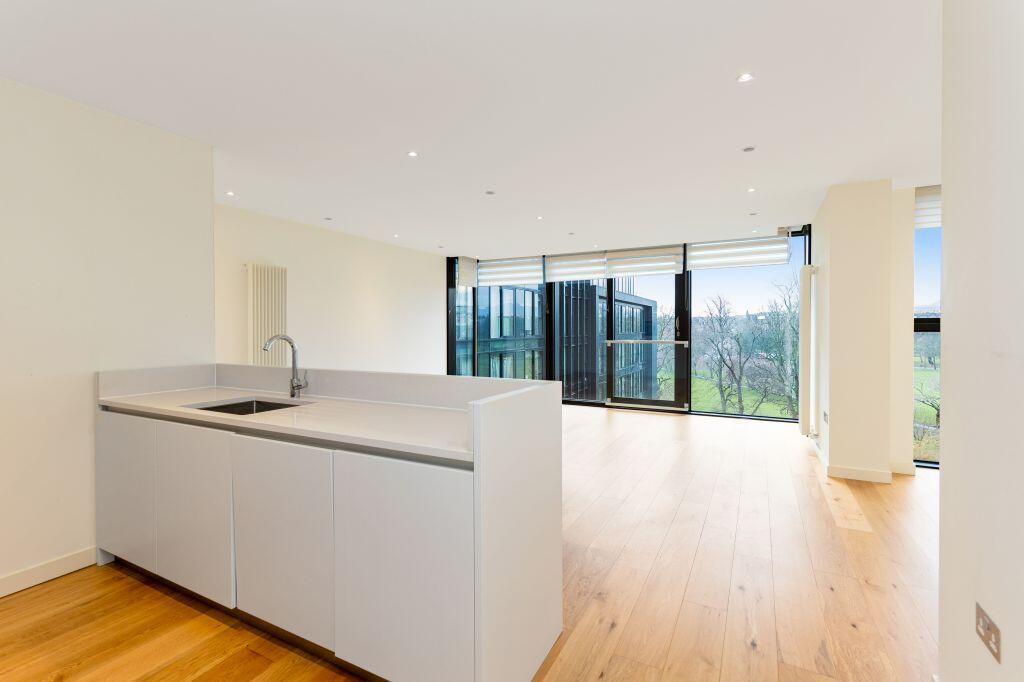 5/17 Simpson Loan, Edinburgh, EH3 9GX photo 3