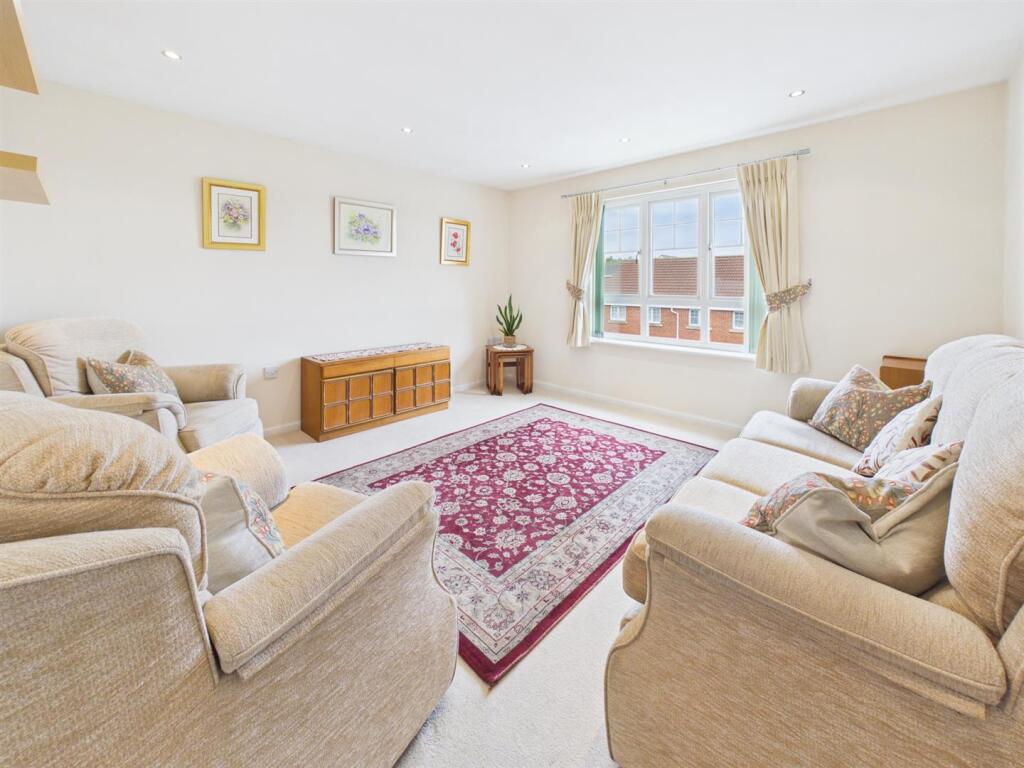 Apartment in Newcastle upon Tyne - View 2