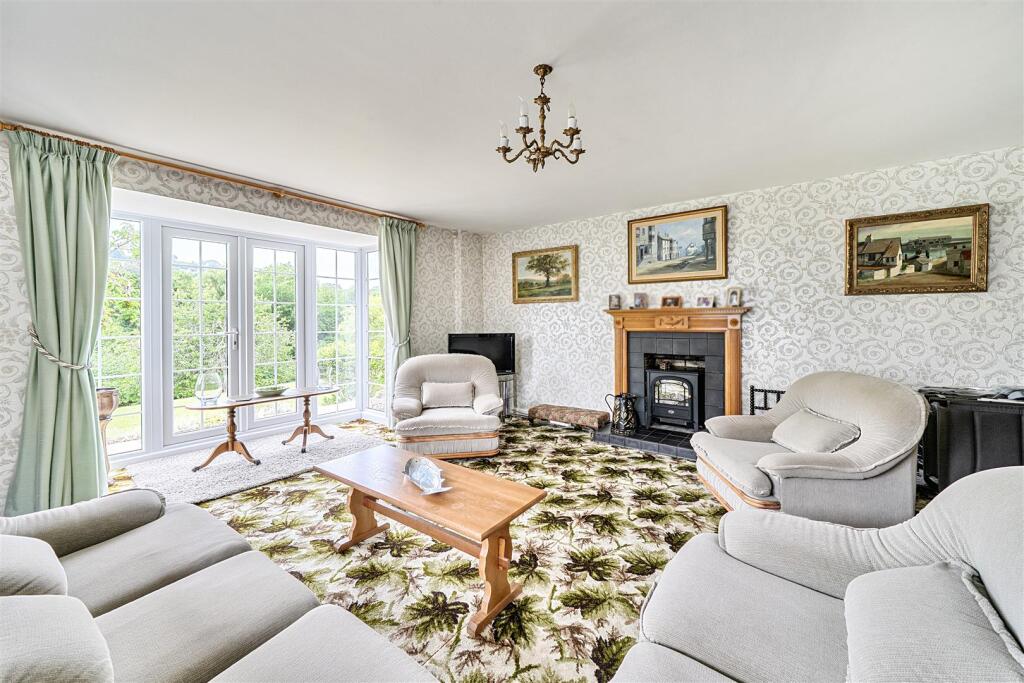 House in Dorchester - More