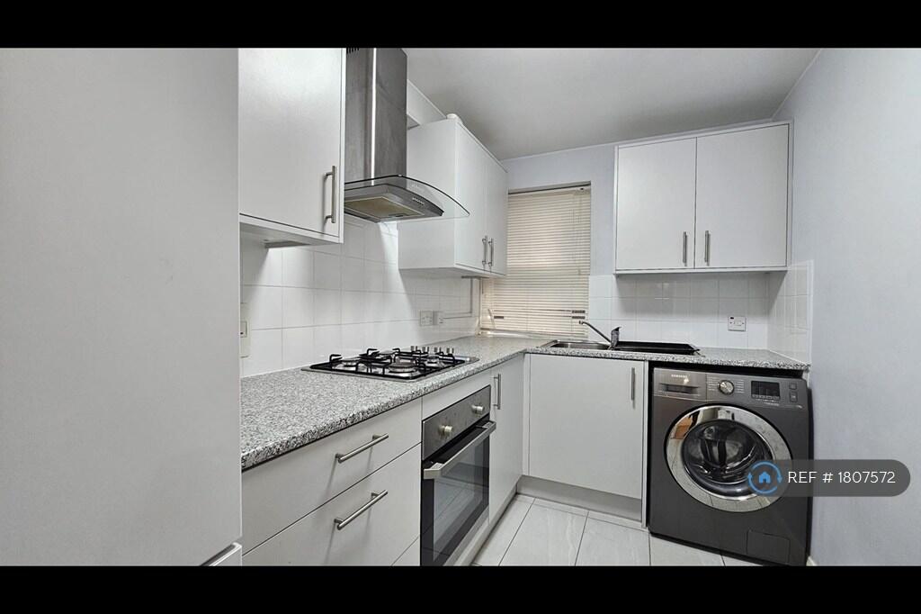 Apartment in London - View 3