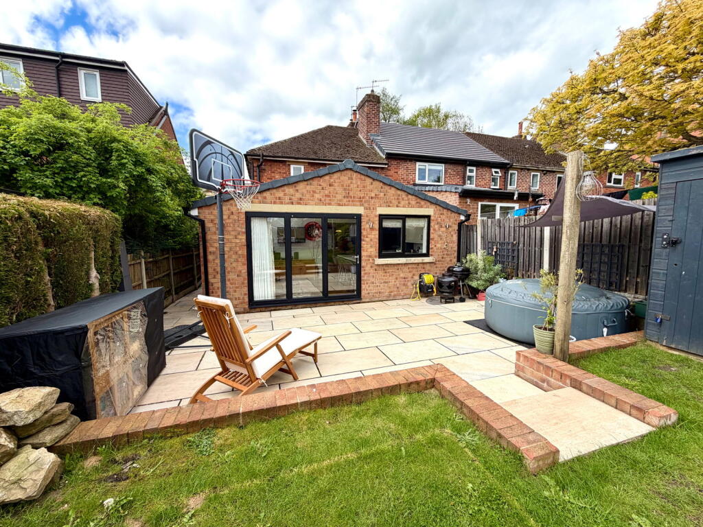 Main image of property: Moor End Lane, Silkstone Common, Barnsley, S75 4QS