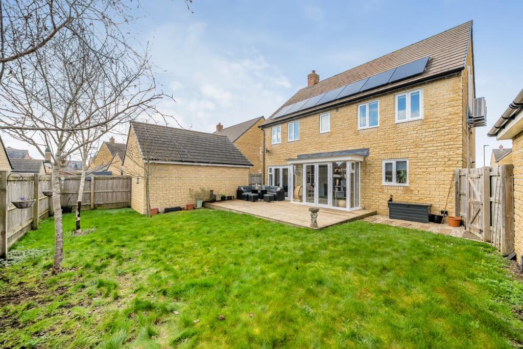 Main image of property: Blush Crescent, Carterton, Oxfordshire, OX18