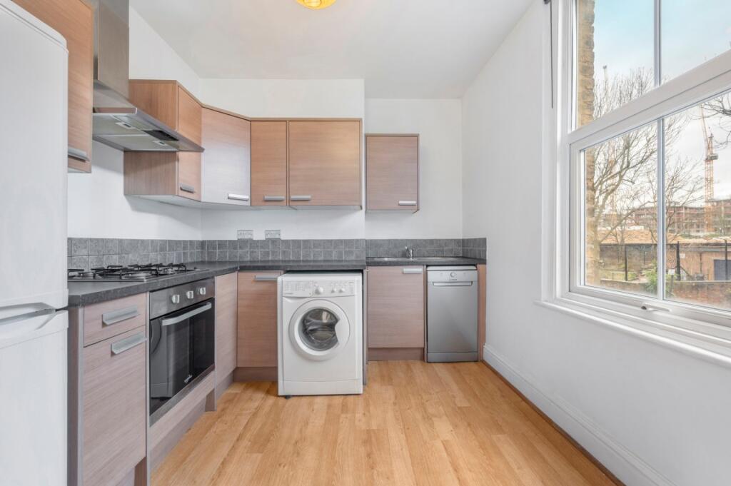 Apartment in London - View 3