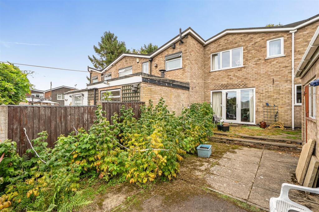 Carlson Gardens, Lutterworth, LE17 photo 4