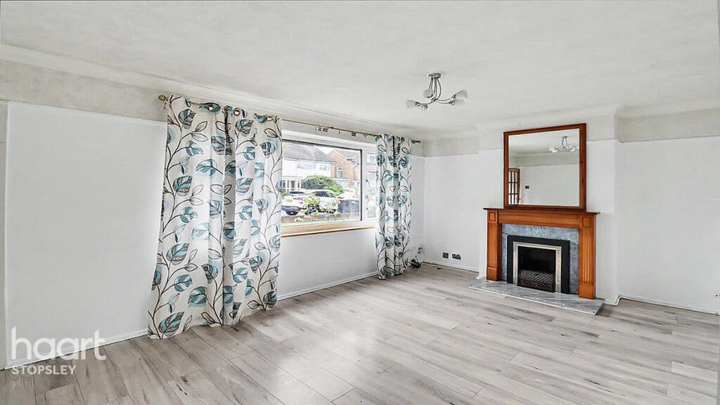 Birchen Grove, Luton photo 2