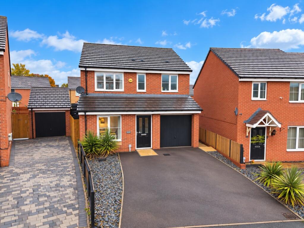 Clare Grove, Wednesfield, Wolverhampton, WV11