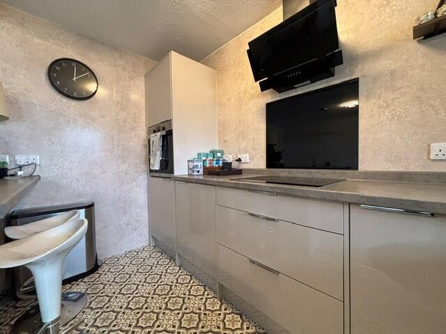 Apartment in Kilmarnock, North Ayrshire - View 5